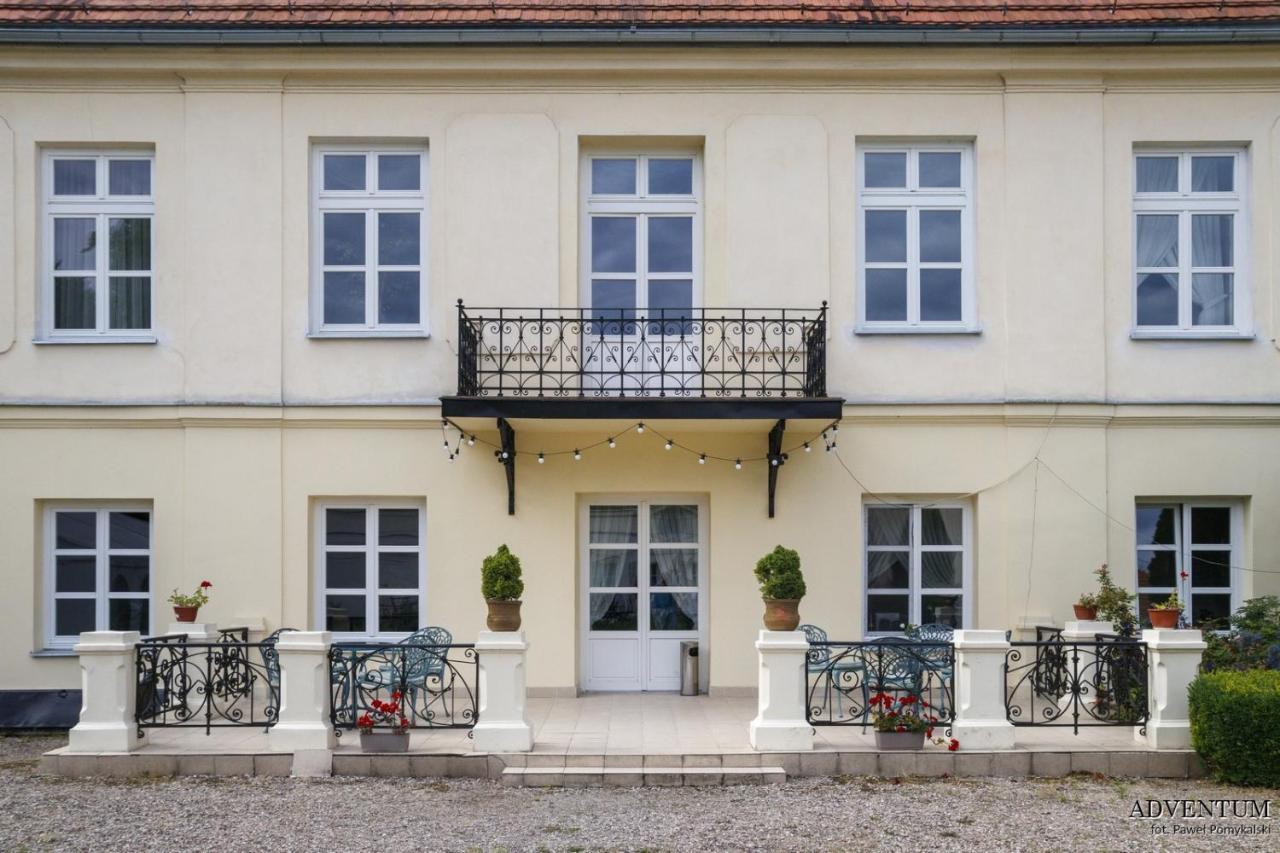 Palac Pod Kampinosem - Blisko Warszawy Leszno (Masovia) Exterior photo